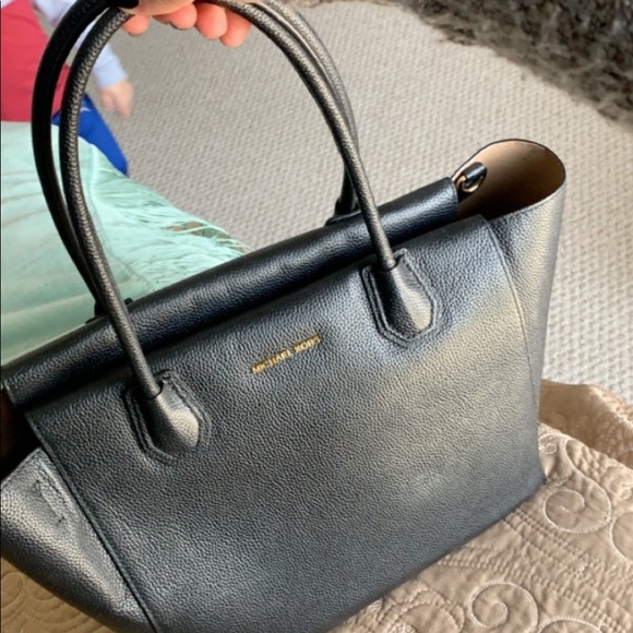 Purse - Picture 3 of 4